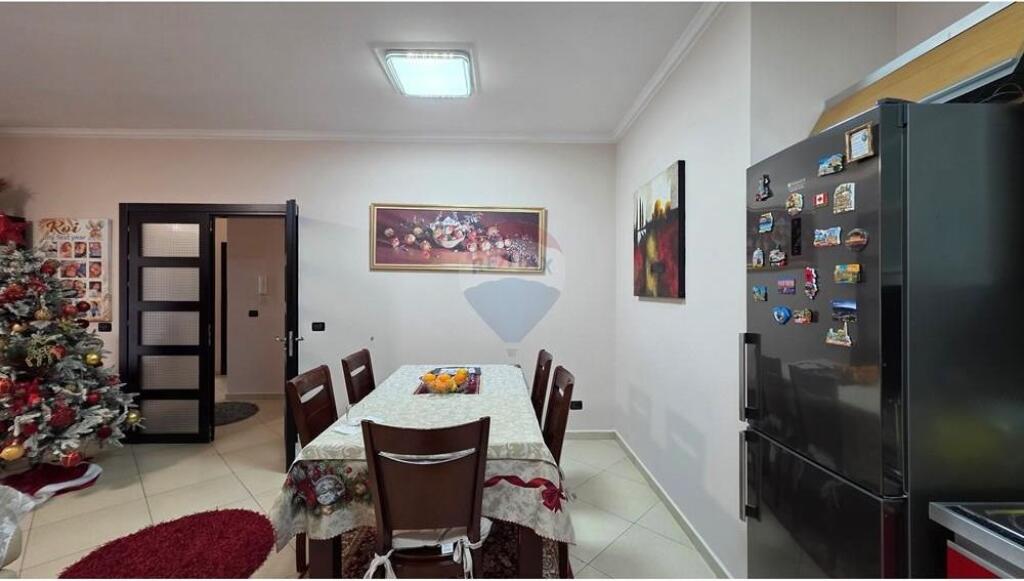 Apartament 3+1+2 ne shitje tek Rr. e Cipajve 1450€/m2 (i negociueshem)