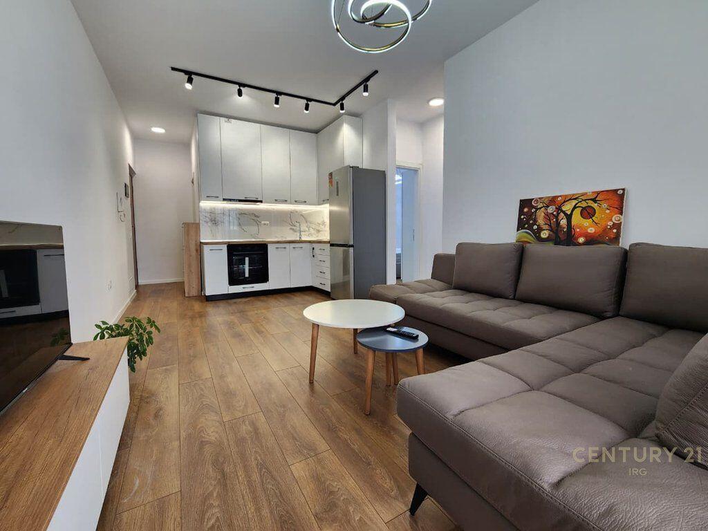 AFFITTASI APPARTAMENTO 2+1 VICINO AL MERCATO
