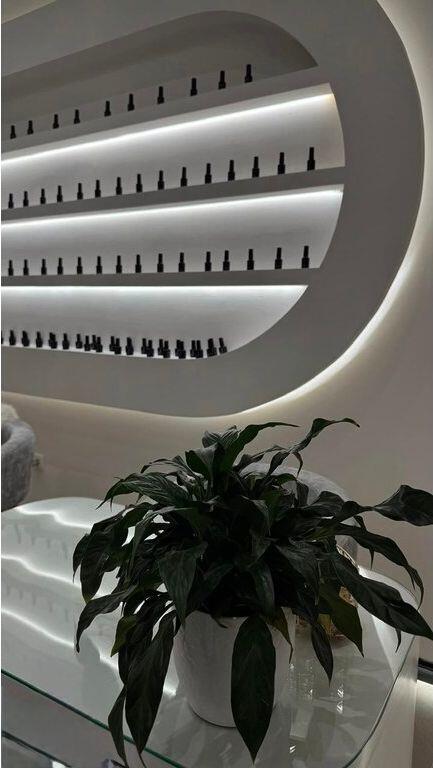 Nail beauty center for rent, Astir
