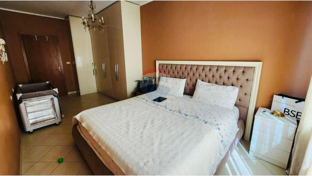 Jepet apartament me qera 2+1, Yzberisht