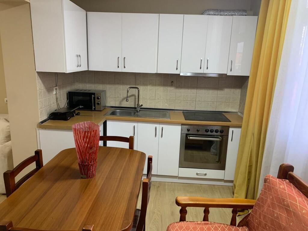 Apartament 1+1 me qira prane Pediatrise!