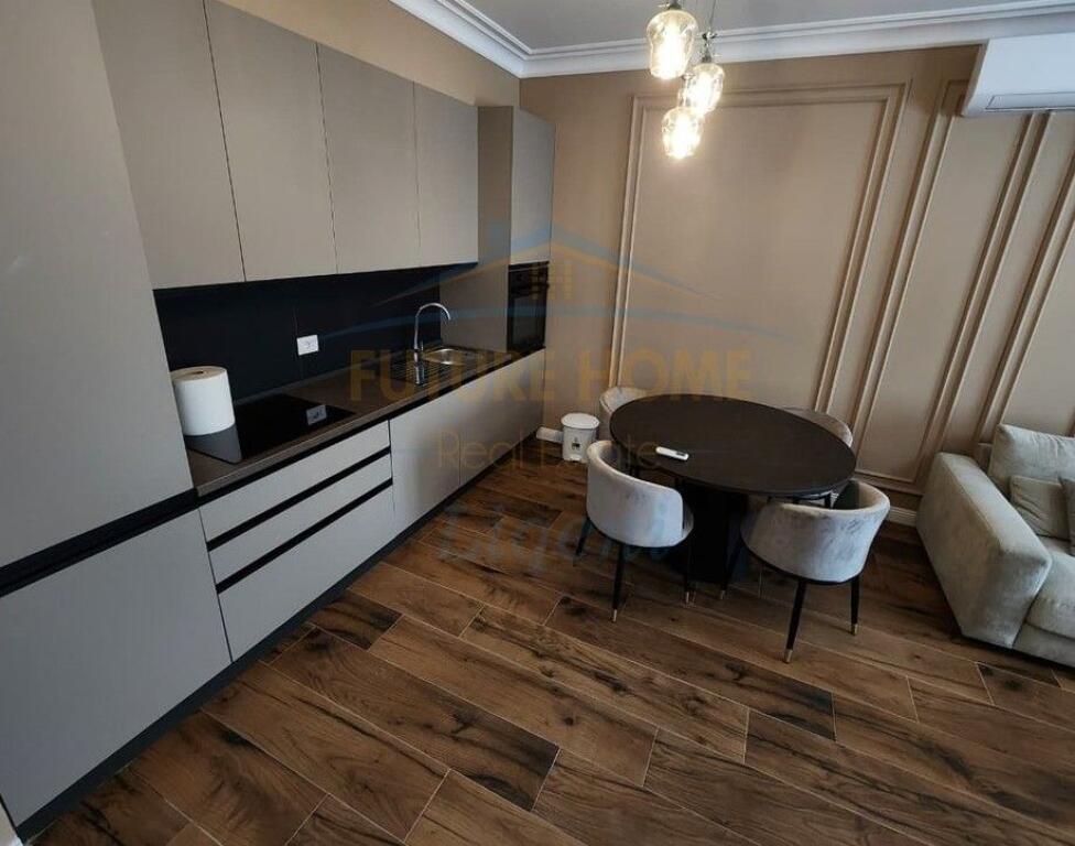 Affitto, Appartamento 2+1+Posto Auto, Lago Secco, Tirana.