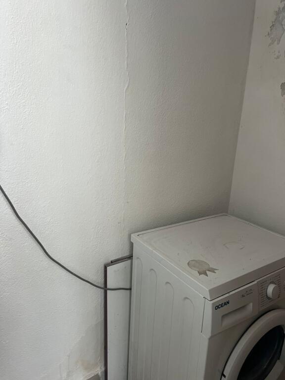 APARTMENT 1+1. 20000 LEKE.MISTO MAME