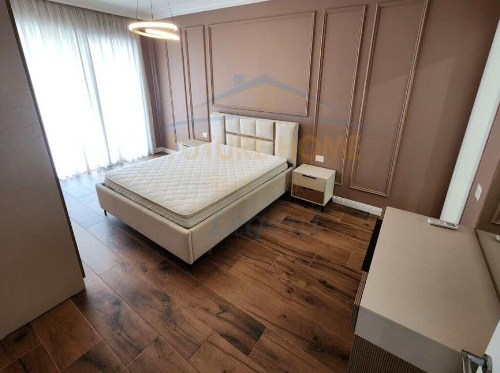 Affitto, Appartamento 2+1+Posto Auto, Lago Secco, Tirana.