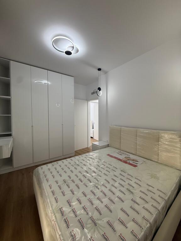 🏠IN AFFITTO Appartamento 2+1 📍Ali Dem, Residenza Kadiu 🏢6° piano, edificio nuovo con 2 ascensori 💶 Prezzo: 600€  ✨Arredato in modo moderno, mai abitato prima