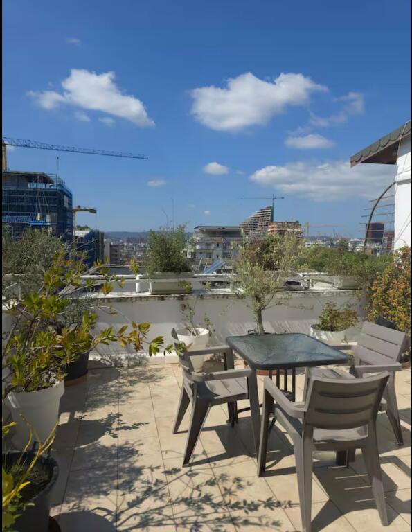 🏙️ Penthouse for Rent – Bllok💶 Price: 1,200 € / month
