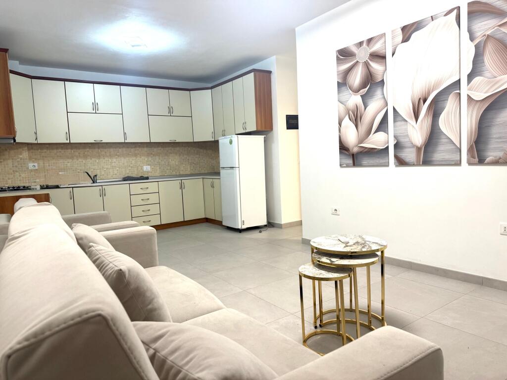 APPARTAMENTO 2+1 IN AFFITTO IN VIA MYSLYM SHYRI