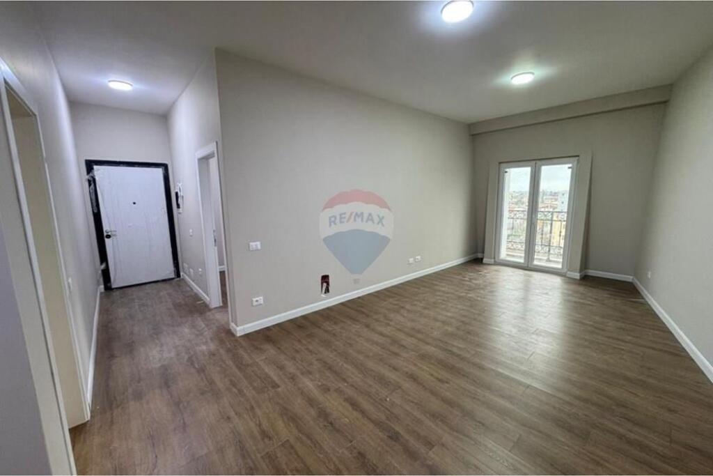 APPARTAMENTO 1+1 IN VENDITA A PORTA TIRANA E RE