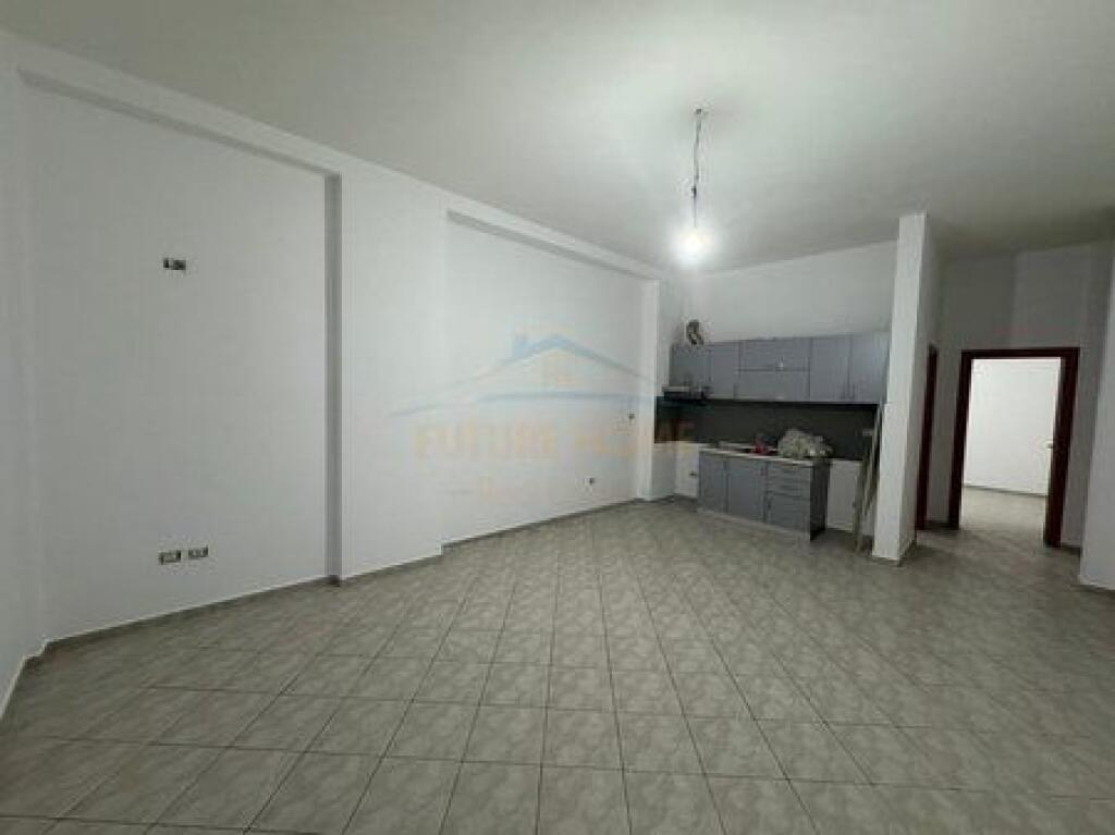 VENDESI APPARTAMENTO 1+1 FRESK