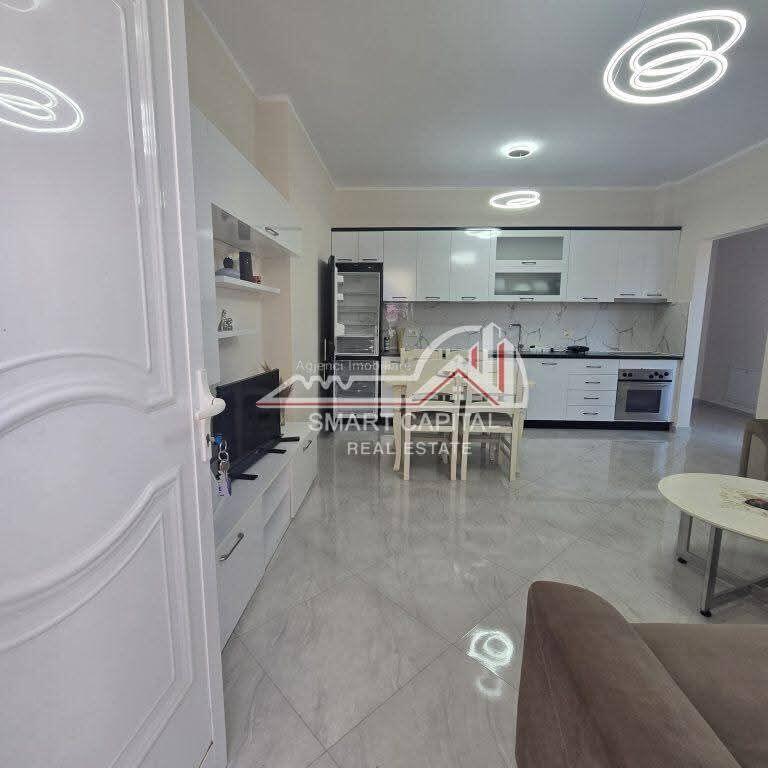 APPARTAMENTO IN AFFITTO AL RETRO DEL KALLDREMI VLORE!