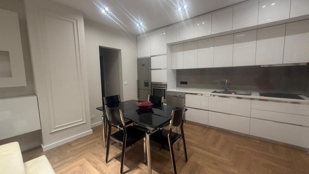 Apartament 2+1 per Qira