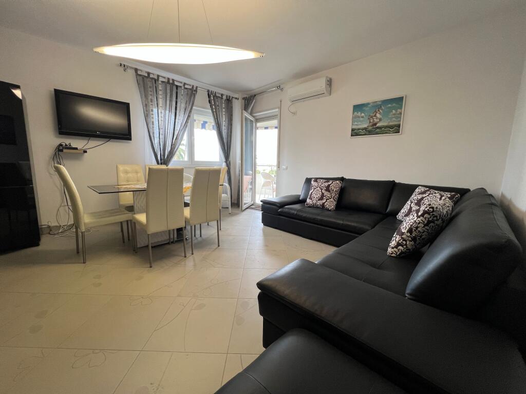 Apartment for rent 2+1 with garage, Lungomare