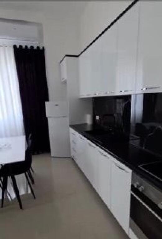 Apartament 2+1 mobilim i ri me 500€