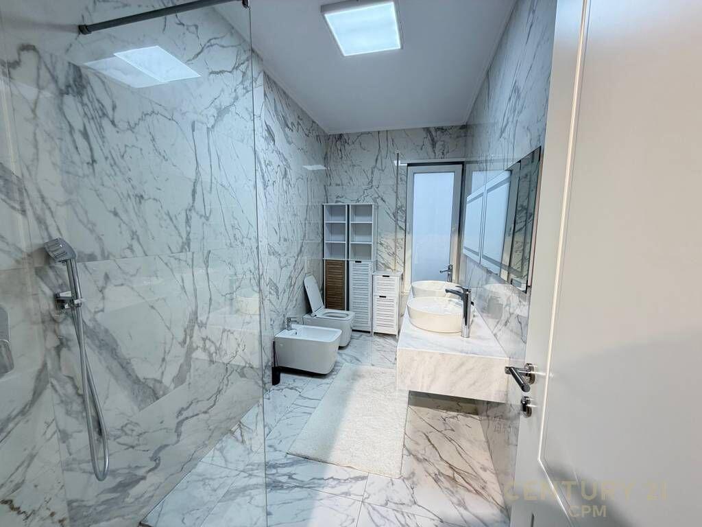 Villa for rent near Lake Farka