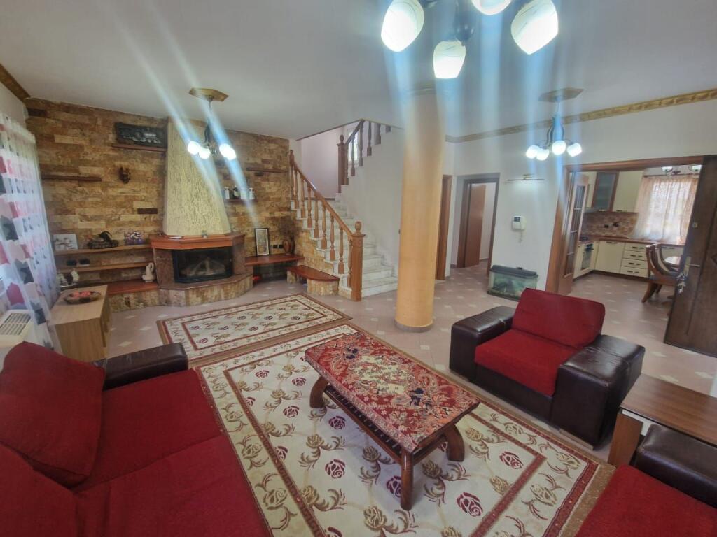 VILLA IN AFFITTO SELITE