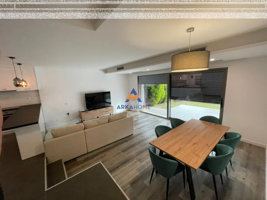 LUXURY 3-FLOOR VILLA "MULLET" FOR SALE 650,000 EURO (NEGOTIABLE)