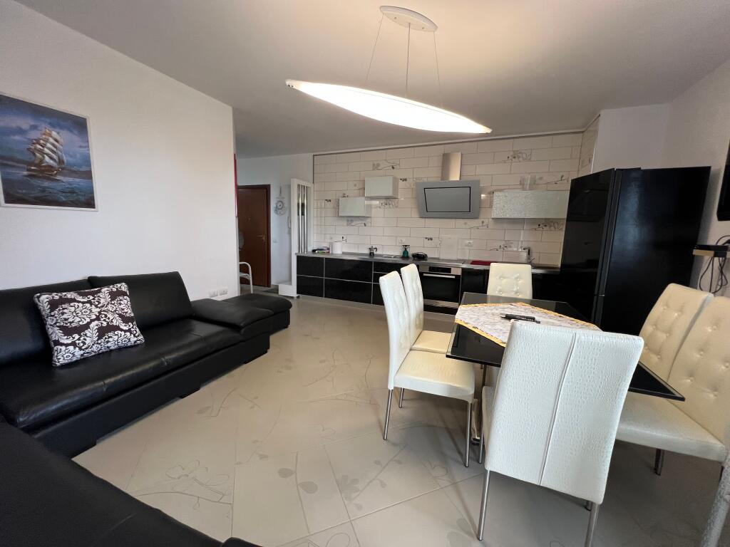 Apartment for rent 2+1 with garage, Lungomare