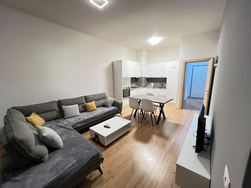 Appartamento in affitto 1+1 a Square 21 (ID B2101455) Tirana