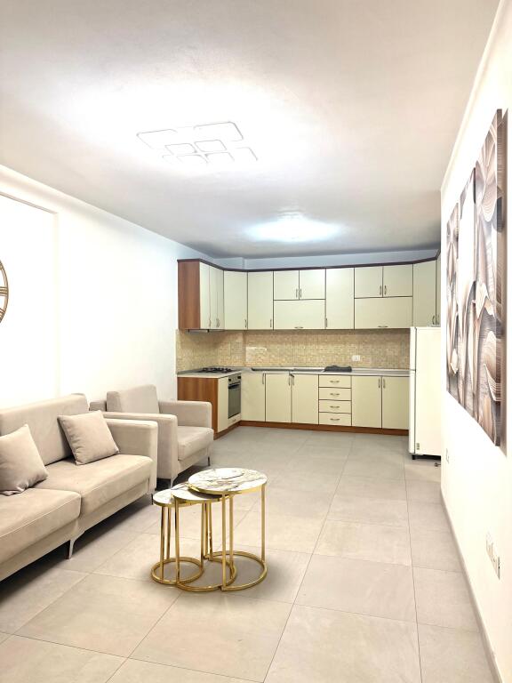 APPARTAMENTO 2+1 IN AFFITTO IN VIA MYSLYM SHYRI