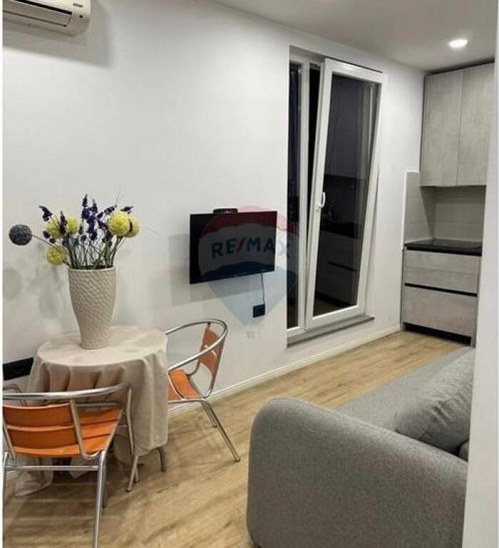 Appartamento In Affitto Ex Mercato Elettrico, Tirana