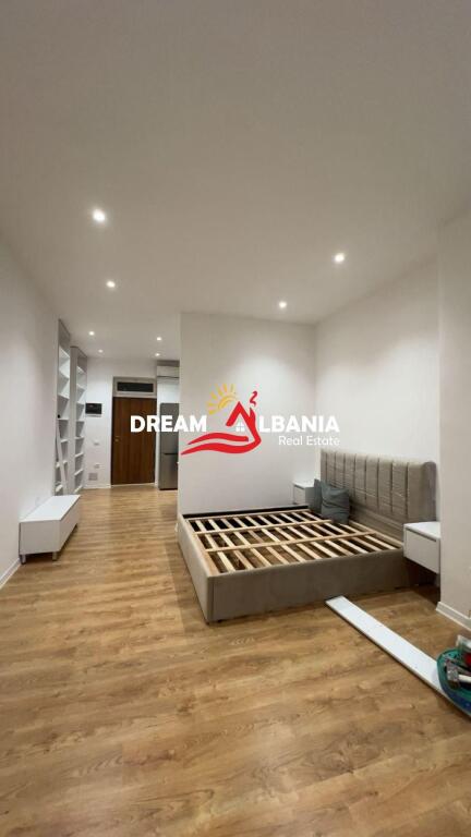 Apartment 1+1 for rent on Barrikadave street near Sami Frasheri High School (42111512)