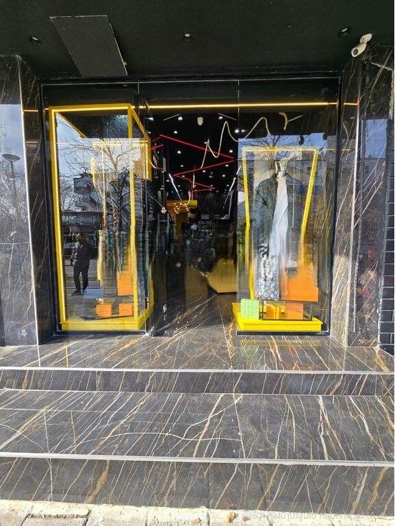 SHITET BIZNESI BUTIK NE VASIL SHANTO, RRUGE KRYESORE! 30,000 €