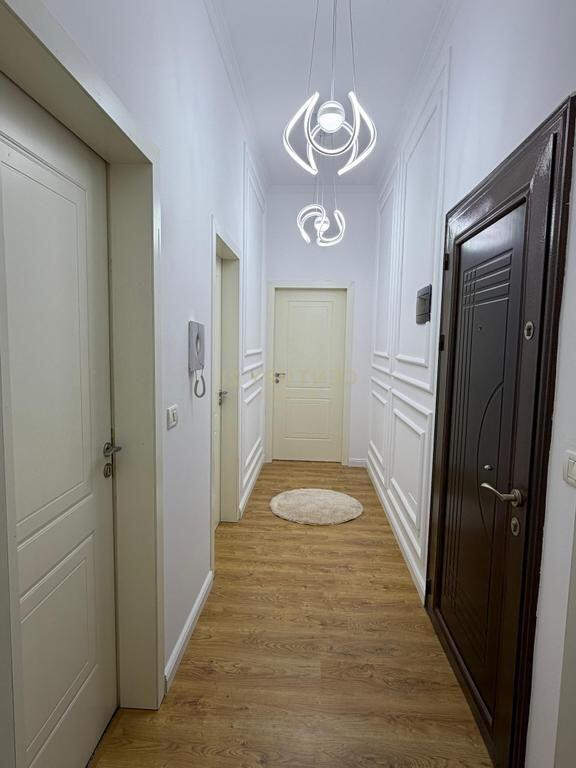 Shitet Apartament 2+1 Ne Astir 169,000 €