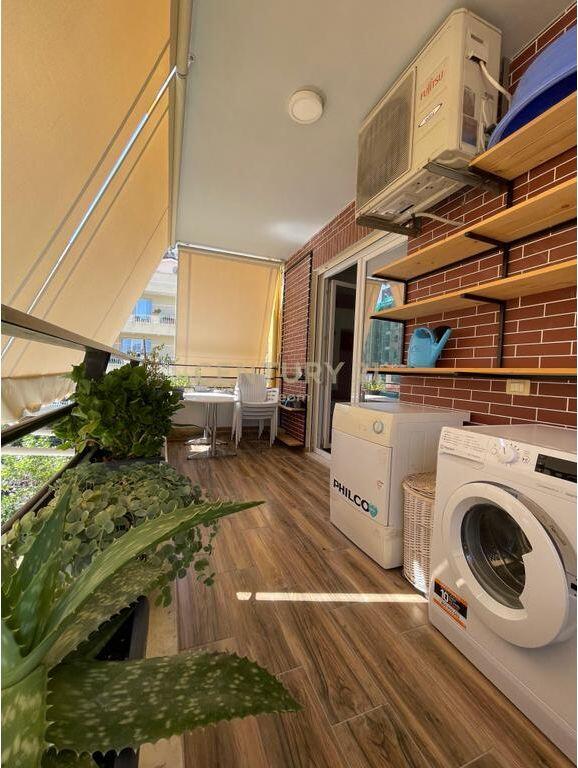 Shitet apartament 2+1+Post Parkimi Te Kodra e Diellit. 250,000 € /Muaj