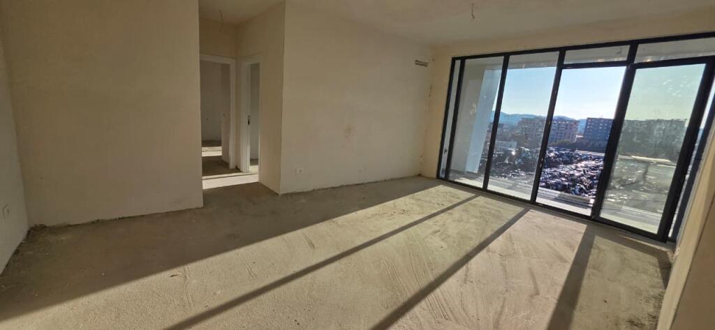 UFFICIO IN AFFITTO 100 M2 PORCELAN 700 EURO