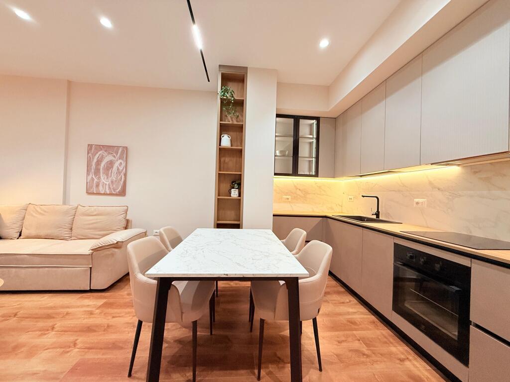 AFFITTASI APPARTAMENTO DI LUSSO 1+1+POSTO AUTO  Spring Residence, Vasil Shanto