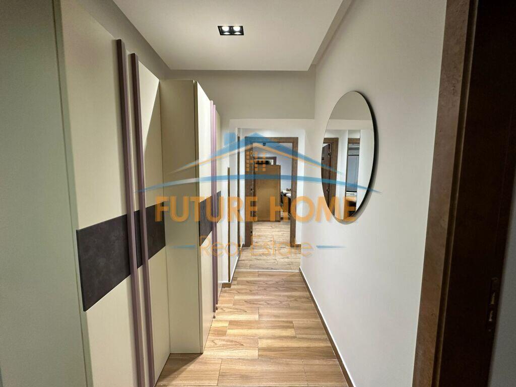 For sale, Apartment, 2+1 Petro Nini