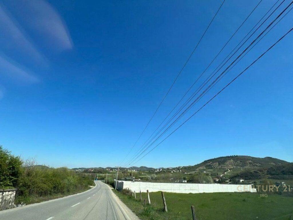 Land for sale by the road, Vishaj