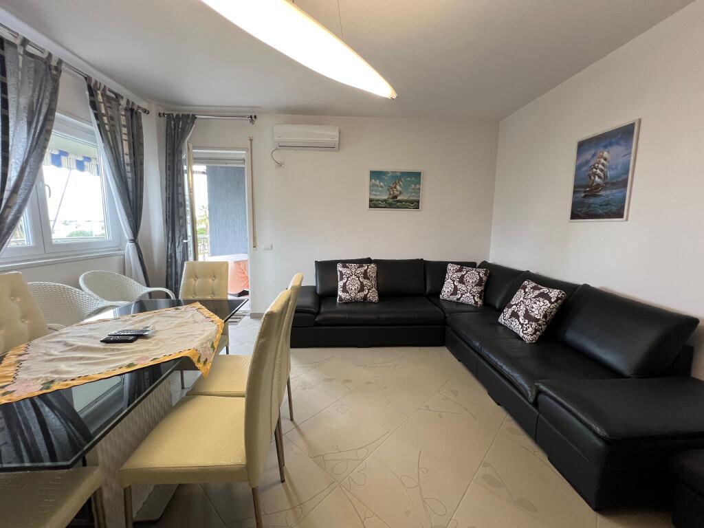 Apartment for rent 2+1 with garage, Lungomare