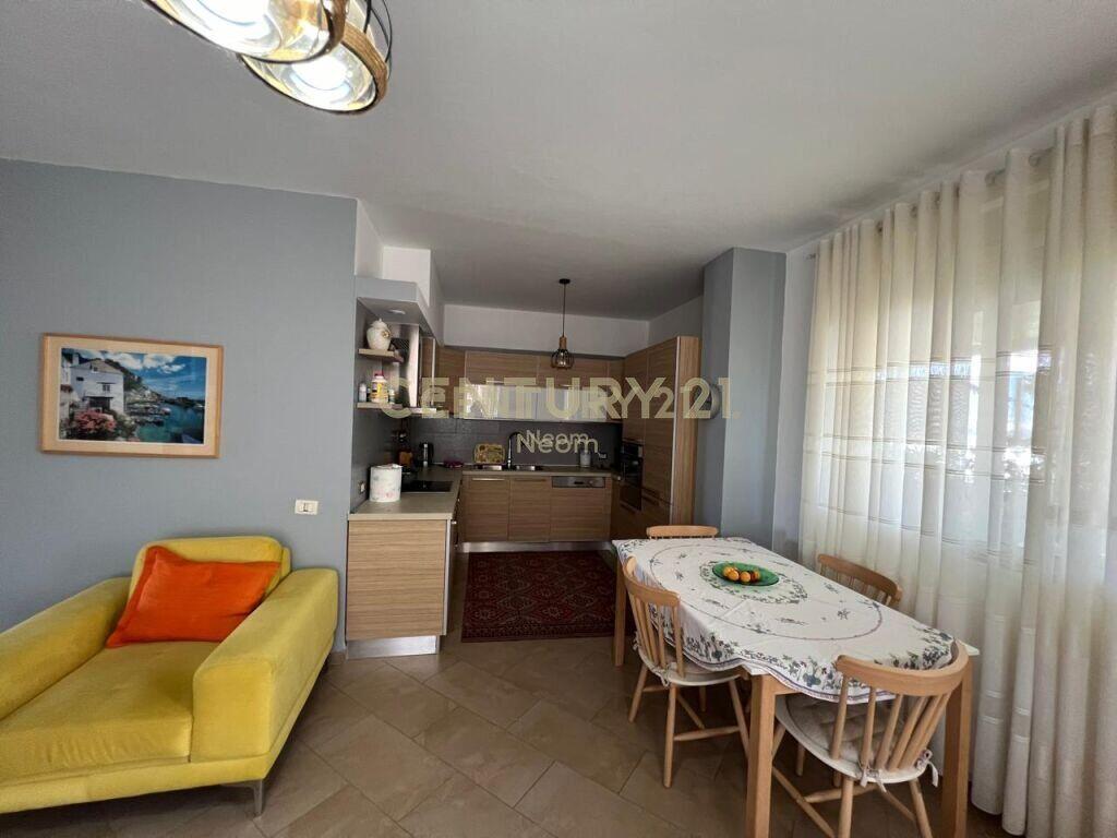 Apartament 2+1 per shitje te Kodra e Diellit