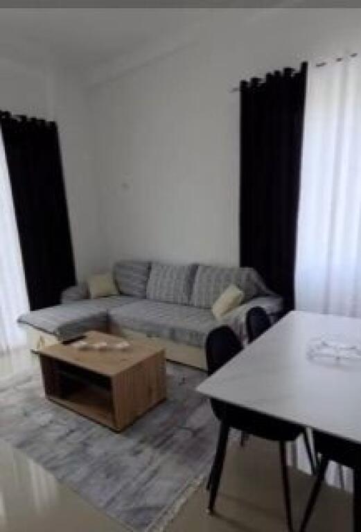 Apartament 2+1 mobilim i ri me 500€