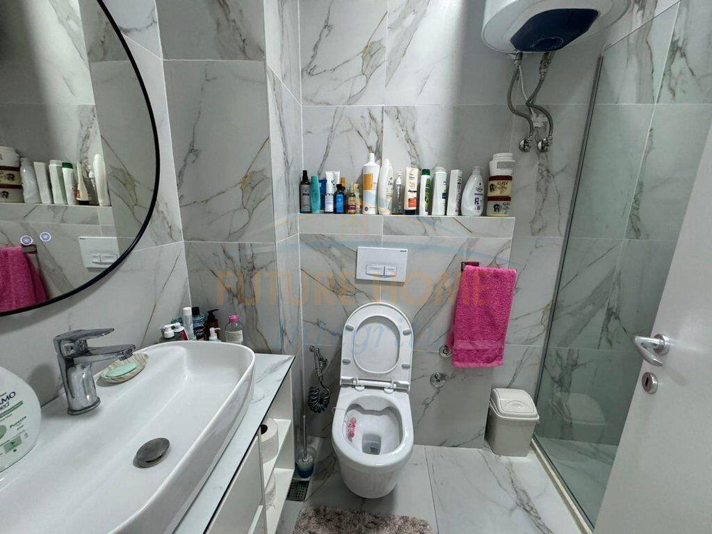 For sale, Apartment 1+1+Veranda, Dibra Street, Tirana