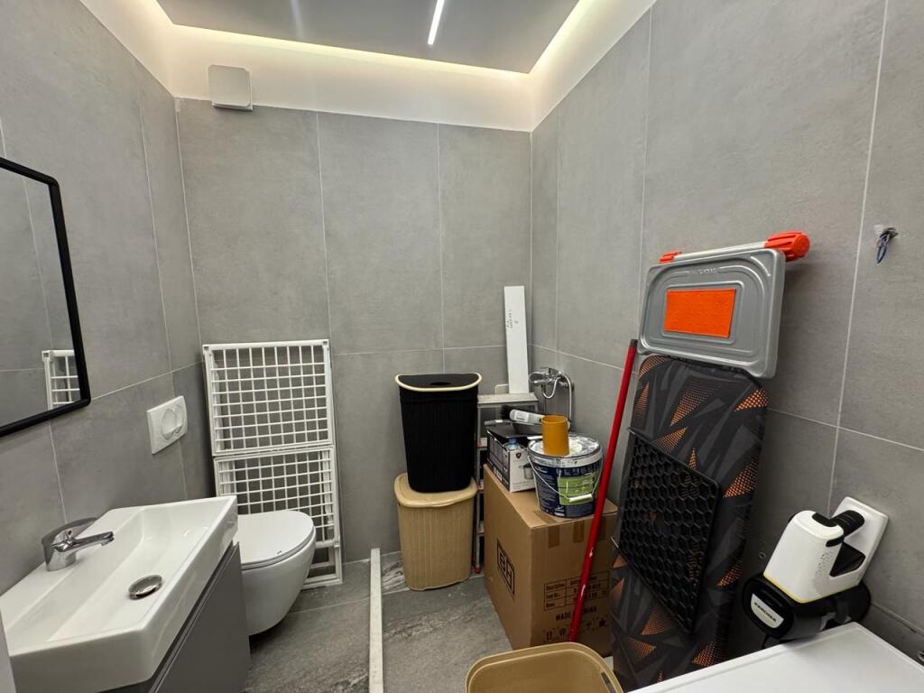 Jepet apartament me qera 2+1+2