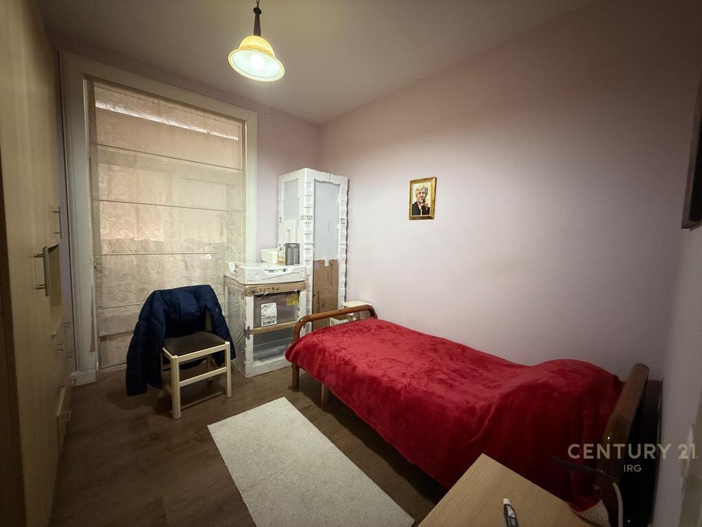 Shitet apartament 2+1 mbrapa Globe! 225,000 € - Widok 5