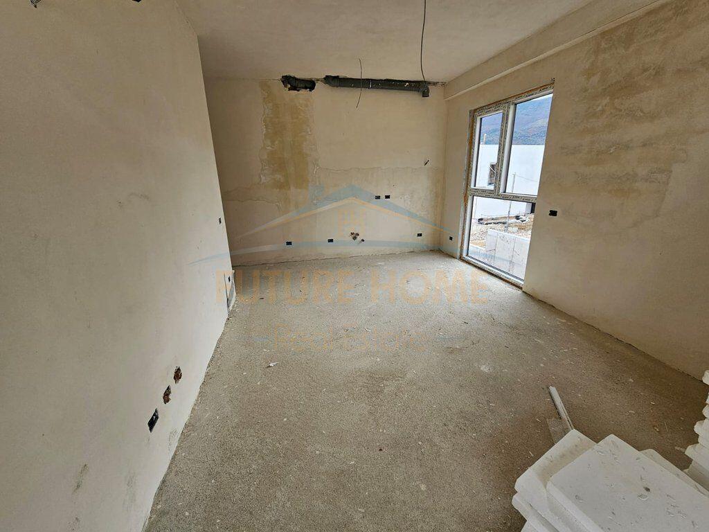 Shitet, Apartament 2+1, Green Field Residence ne Mullet,Tiranë.