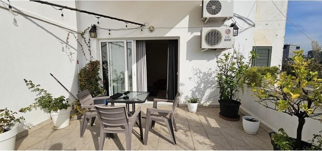 Penthouse - For Rent - Blloku, Tirana