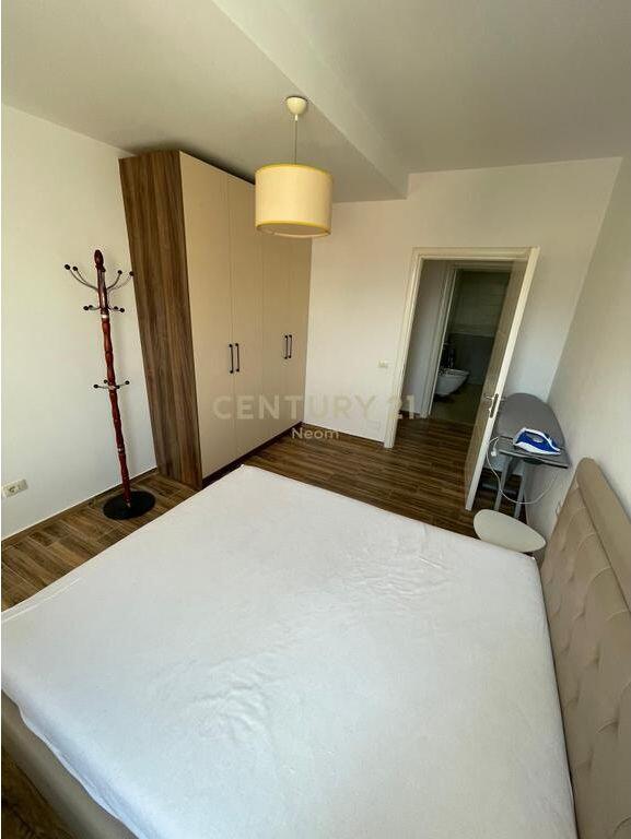 Shitet apartament 2+1+Post Parkimi Te Kodra e Diellit. 250,000 € /Muaj