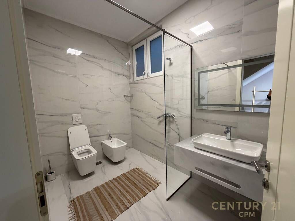 Villa for rent near Lake Farka