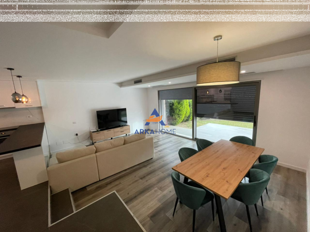LUXURY 3-FLOOR VILLA "MULLET" FOR SALE 650,000 EURO (NEGOTIABLE)