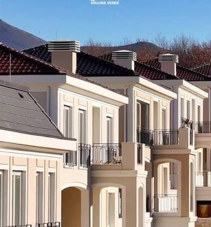 Vilë 3-Katëshe për Shitje – Collina Verde, pranë TEG