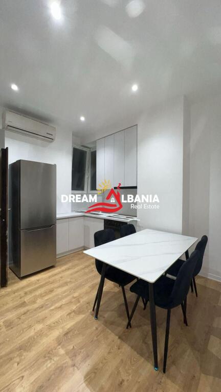 Apartment 1+1 for rent on Barrikadave street near Sami Frasheri High School (42111512)