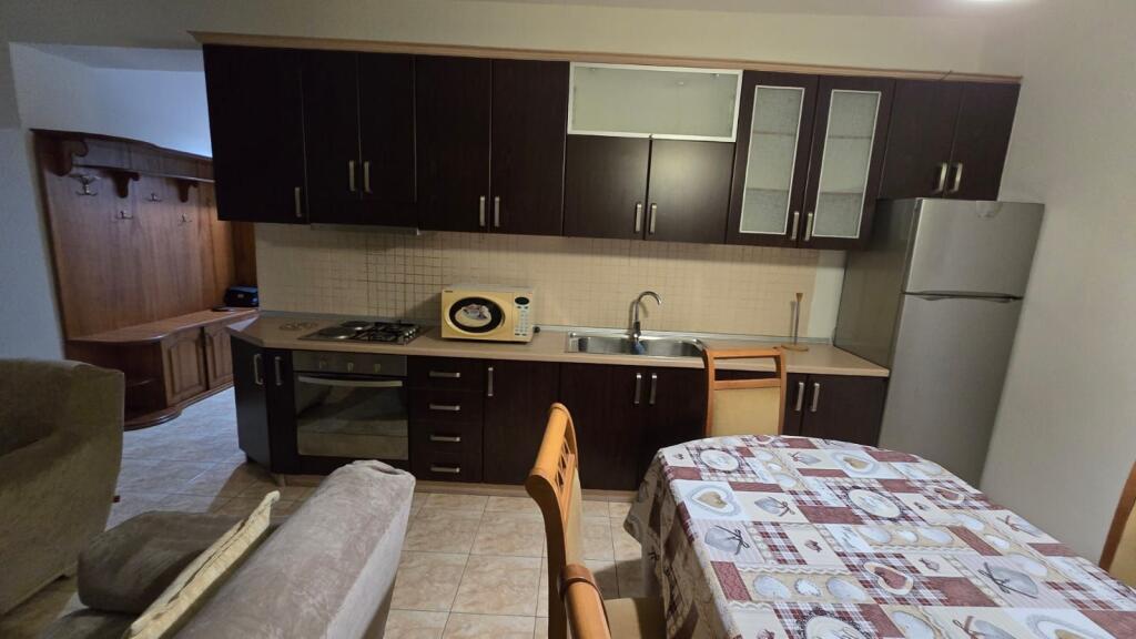 Affittasi appartamento 2+1+2 – Vicino al Centro Kristal!!!