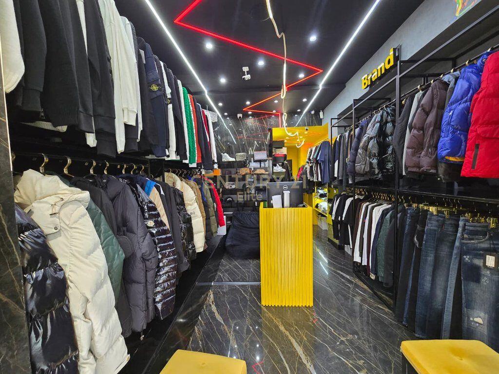SHITET BIZNESI BUTIK NE VASIL SHANTO, RRUGE KRYESORE! 30,000 €