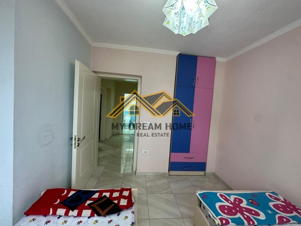 JEPET ME QERA APARTAMENTI 2+1 DURRES