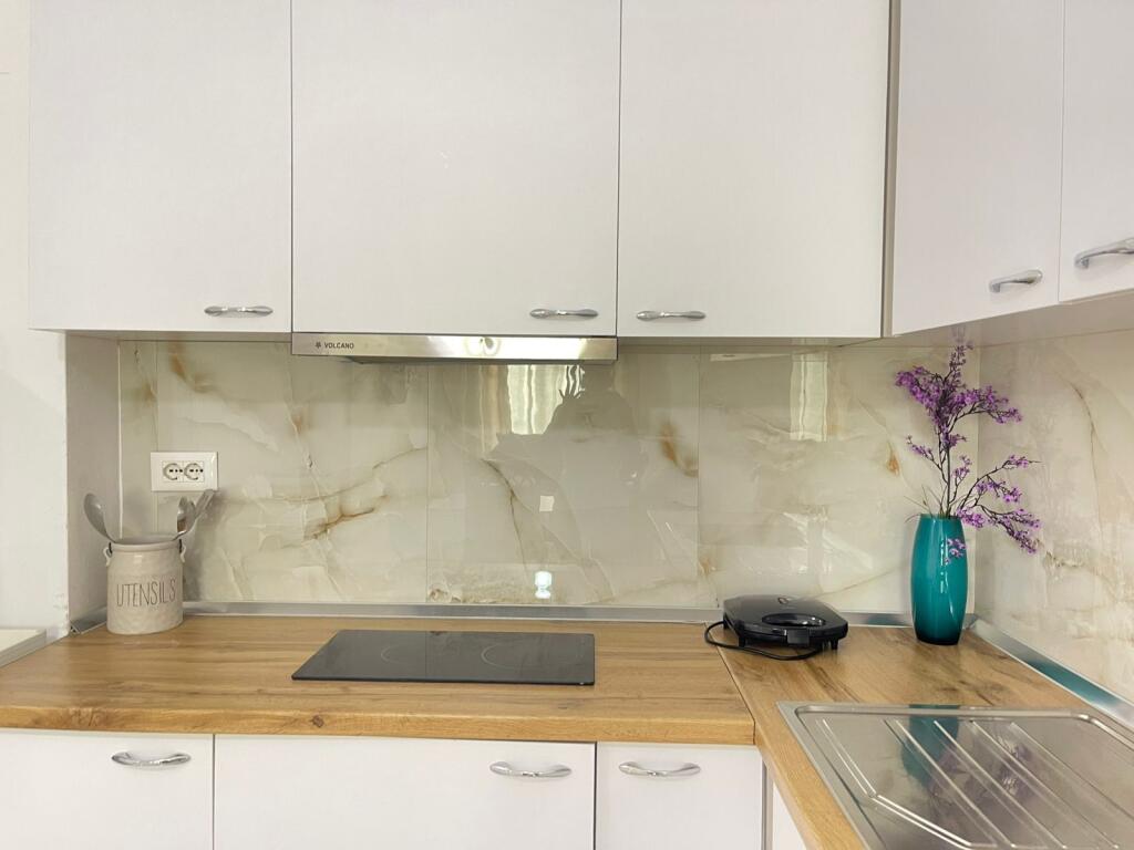2+1, furnished at Hotel Marinaj Astir, price 500 euro
