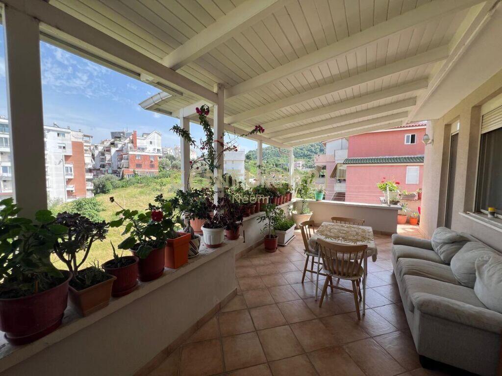 Apartament 2+1 per shitje te Kodra e Diellit